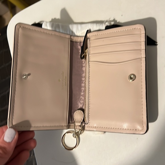 Kate spade wallet - Picture 2 of 2